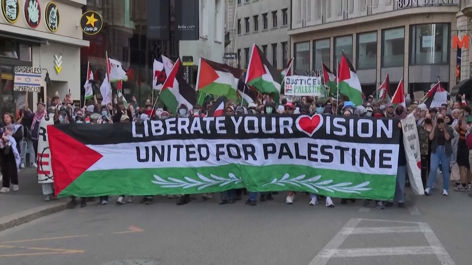 Protesta a Viena per la presència d'Israel