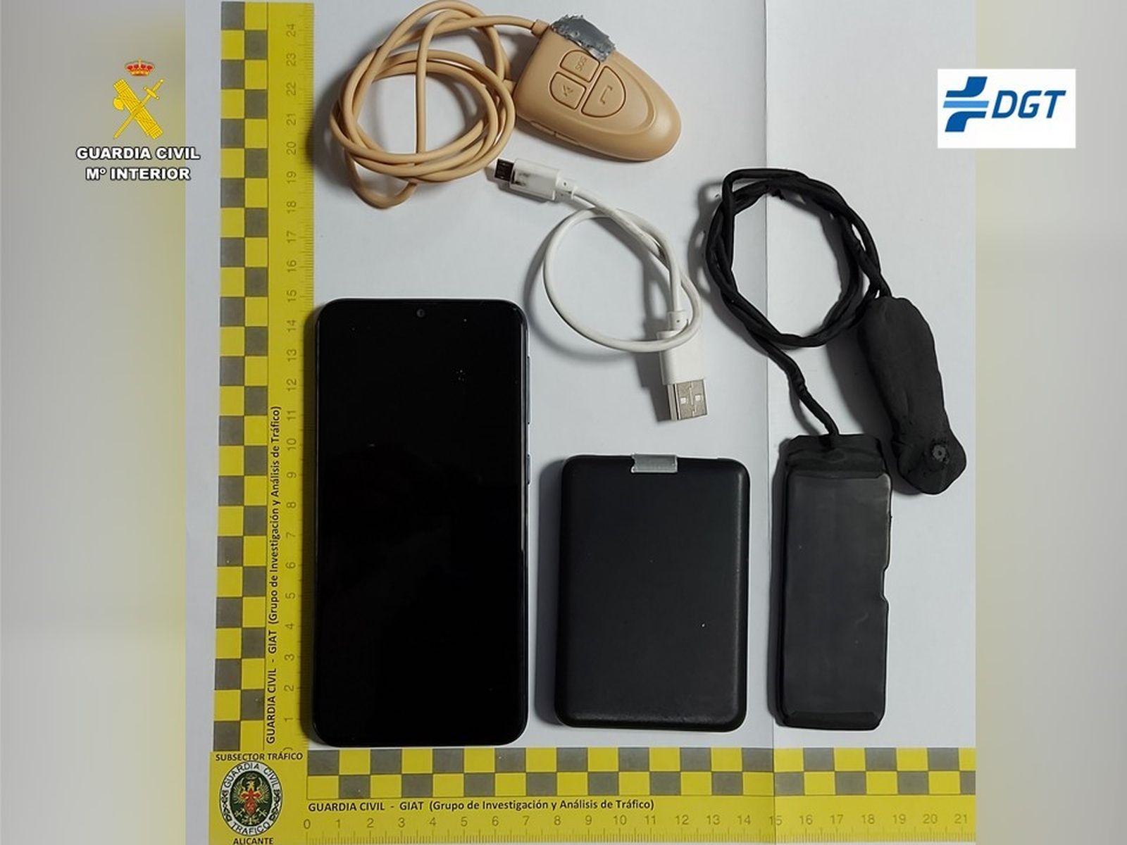 Dispositius interceptats per la Guàrdia Civil