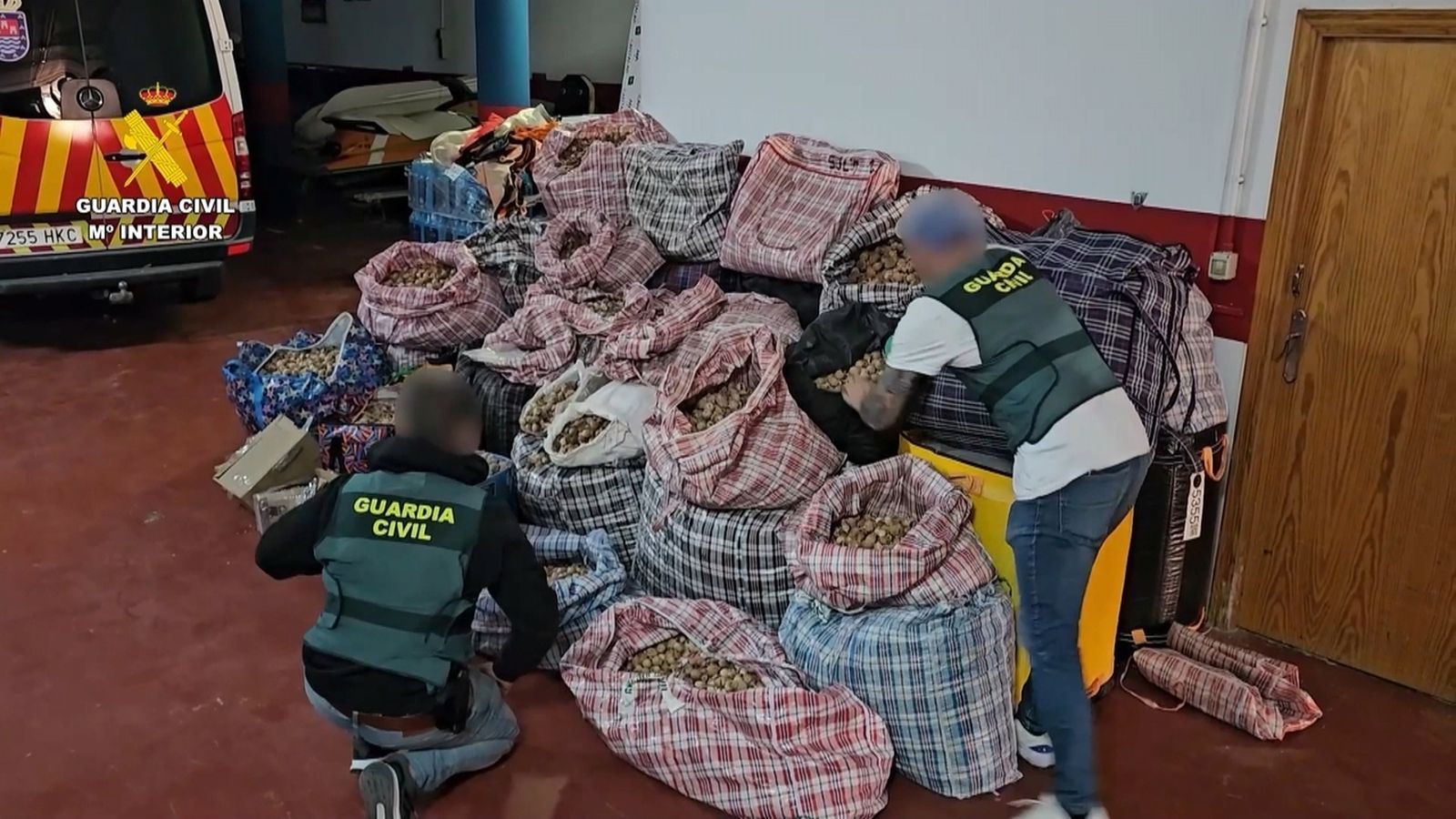 Material incautat durant l'operació