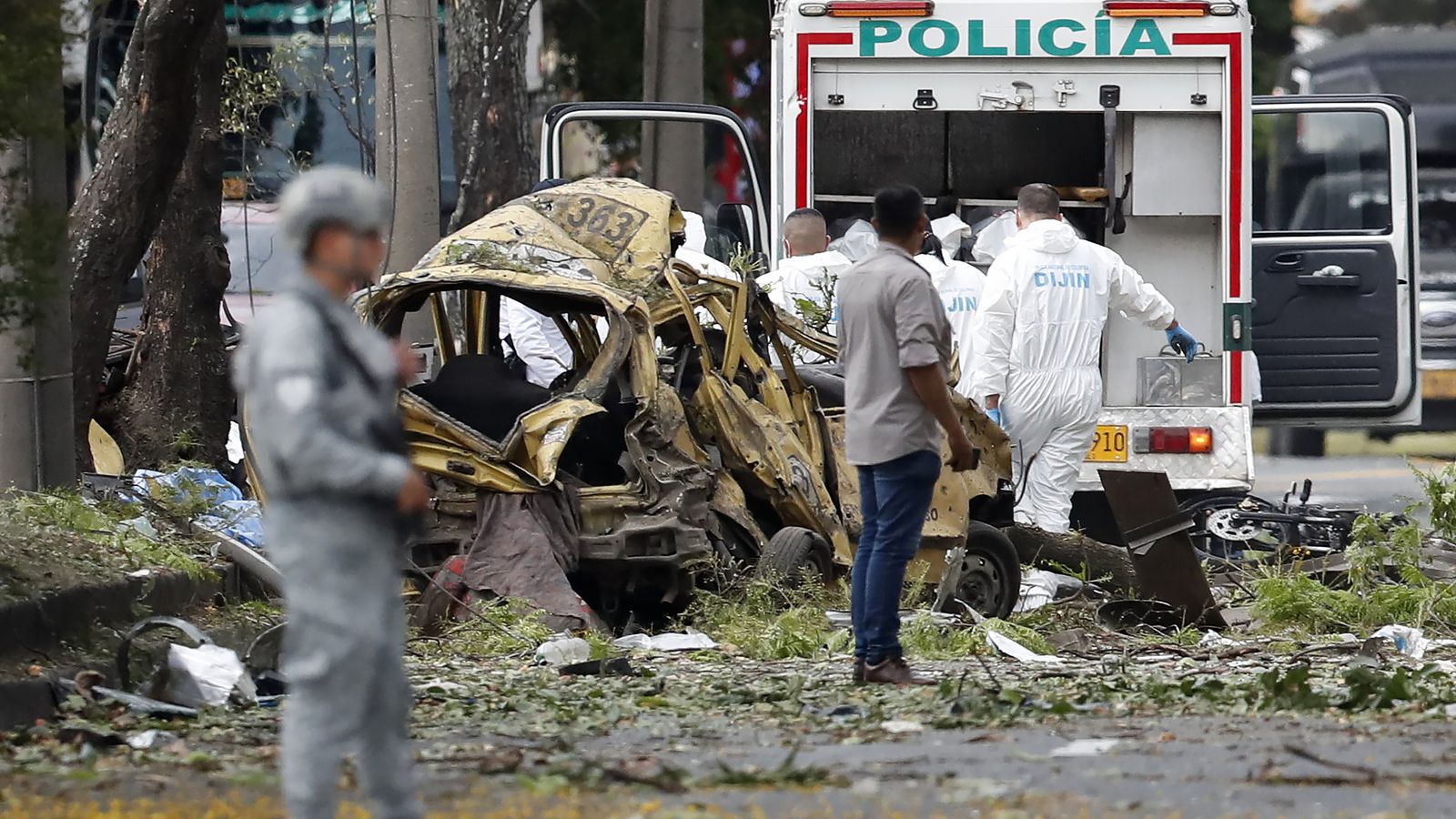 Explosió en els voltants de l'Escola Militar d'Aviació Marco Fidel Suárez este dijous en Cali (Colòmbia)