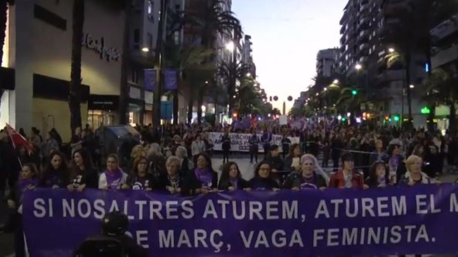 Una imatge d'arxiu d'una manifestació del 8M en Alacant