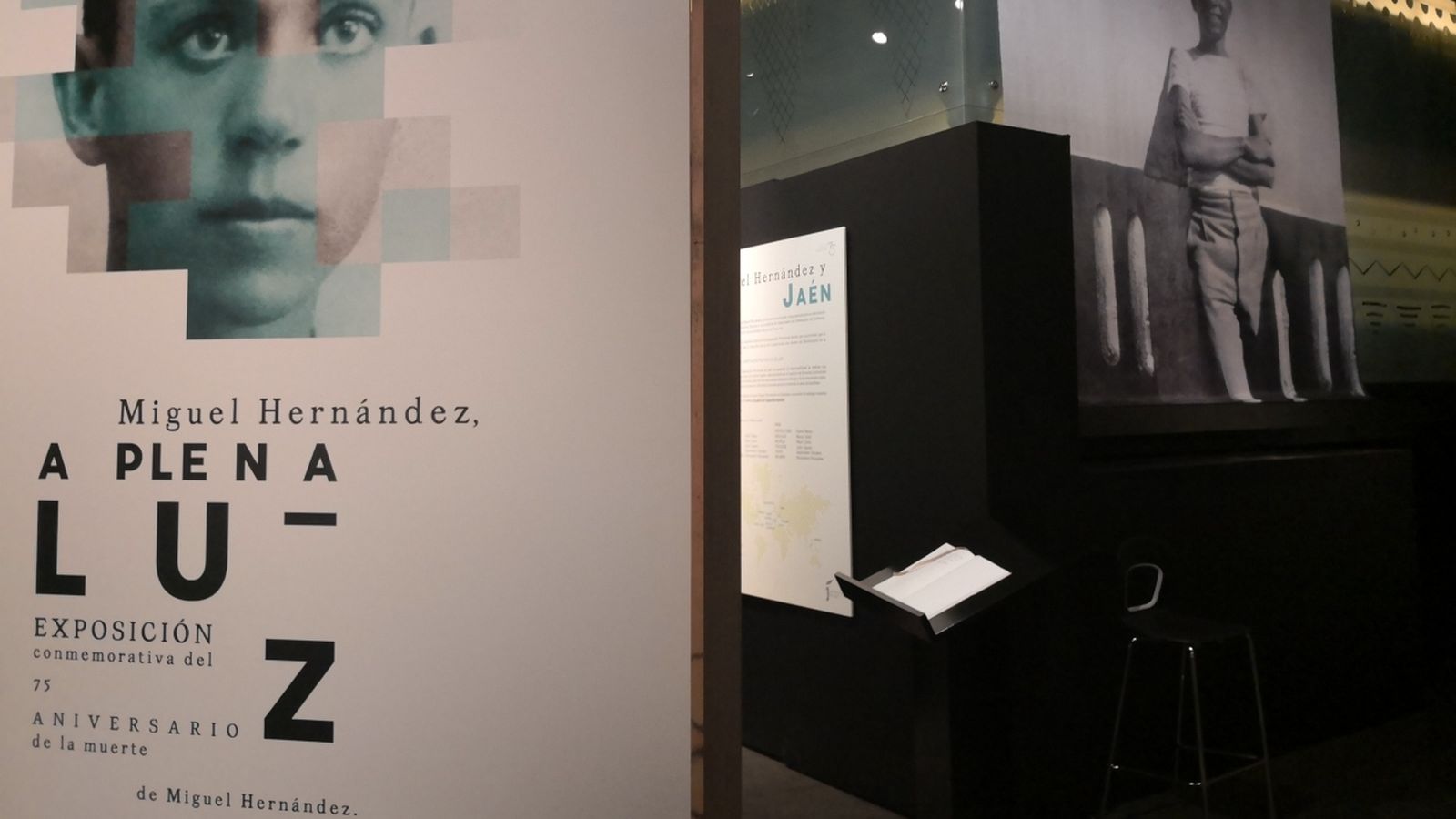 Imatges de l'exposició "Miguel Hernández a plena llum"