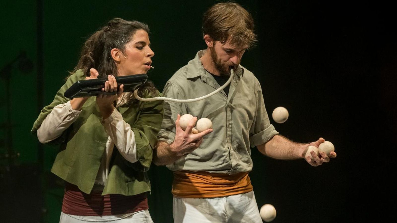 Yolo va ser guardonat amb el Premi Arts Escèniques Valencianes del 2019 al millor espectacle de circ