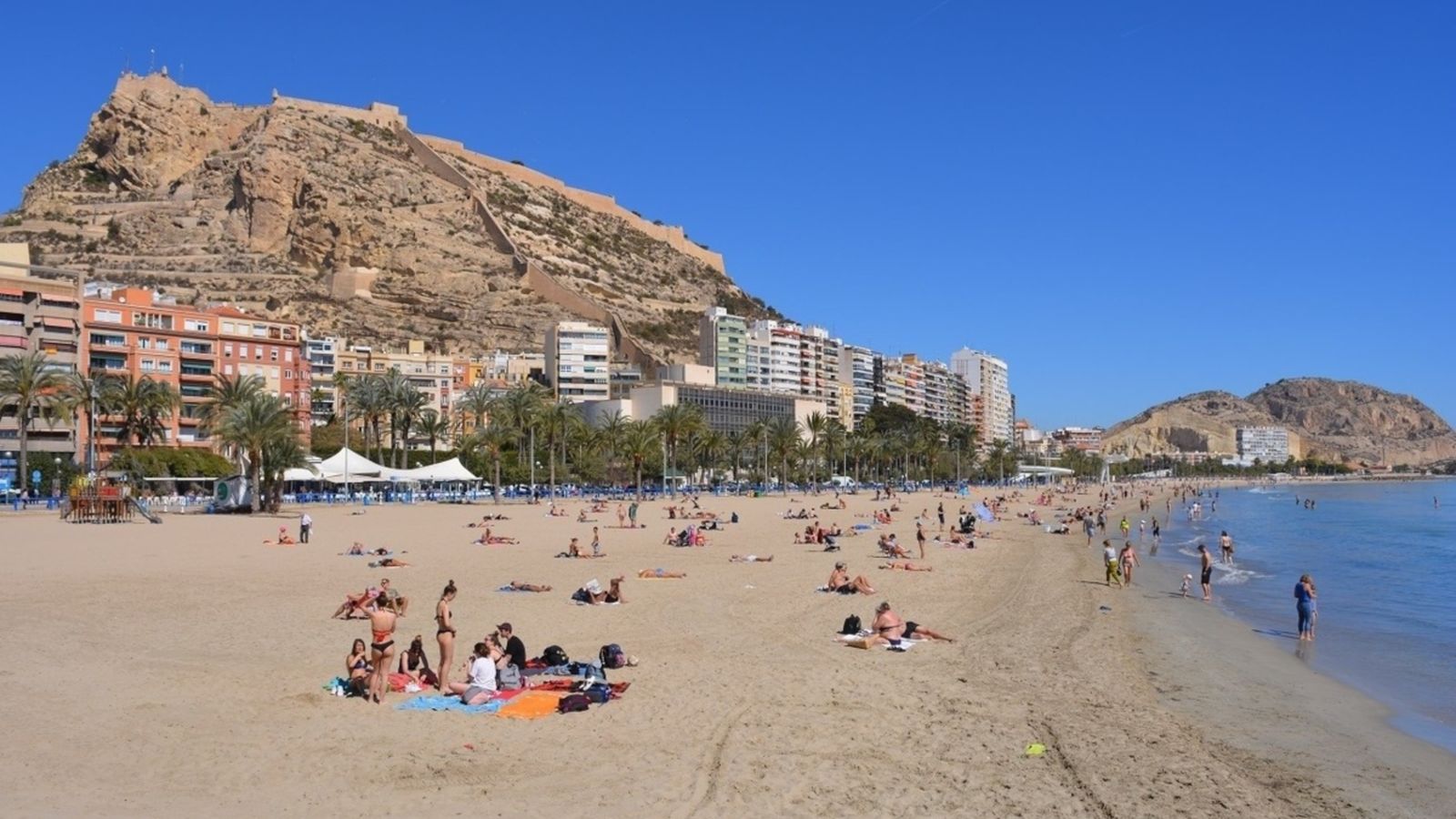 La visita de turistes internacionals a la Comunitat Valenciana creix un 2,4% en març