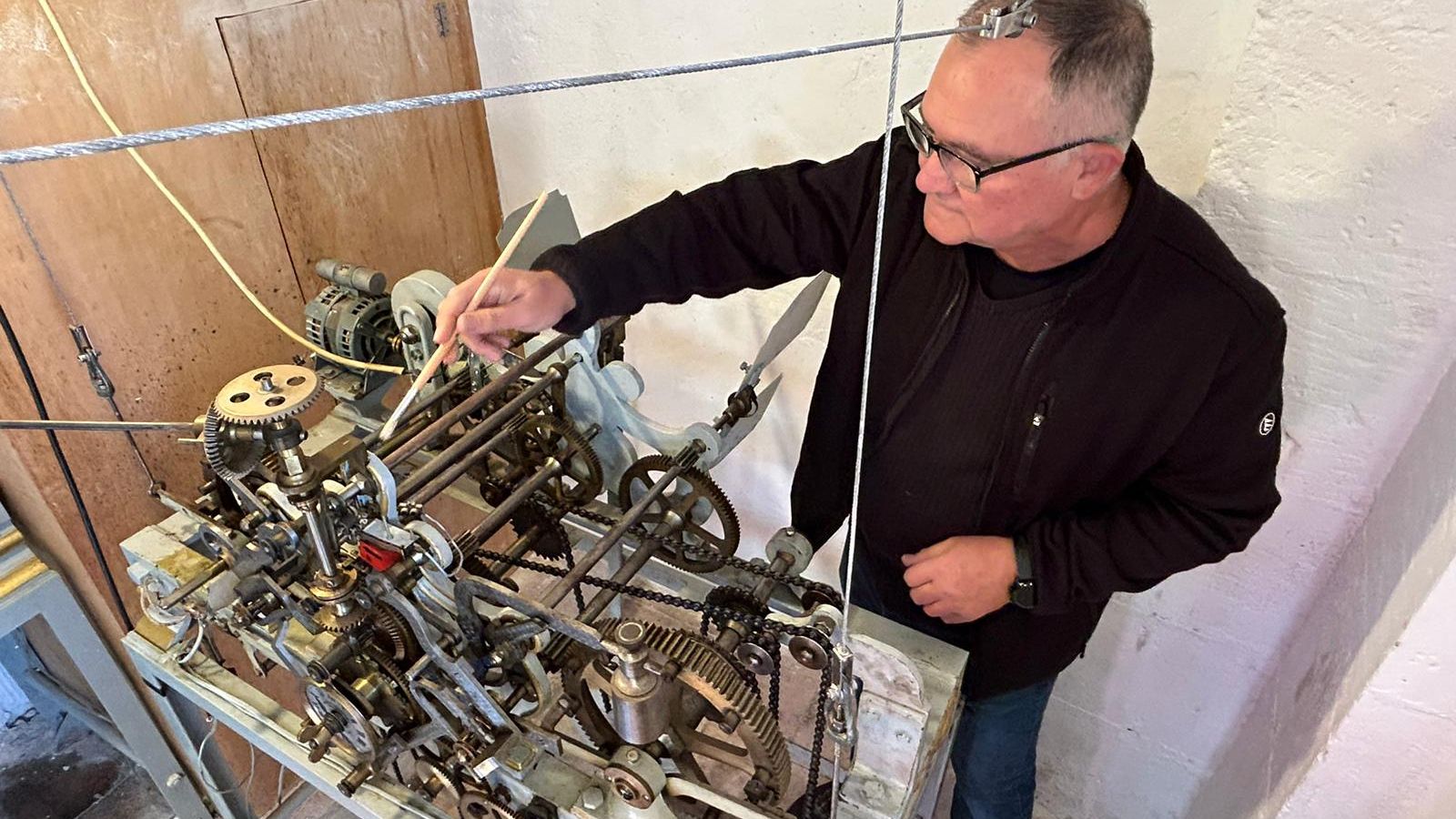 L’històric i tradicional rellotge Calendura d'Elx