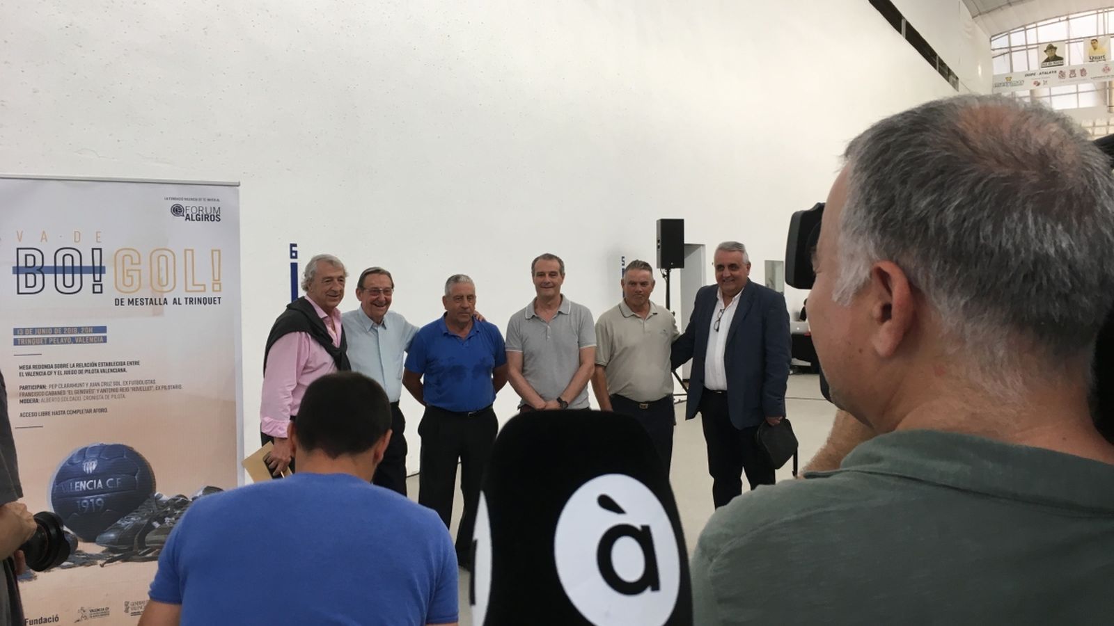 Els protagonistes del fòrum Va de bo! Gol! De Mestalla al trinquet