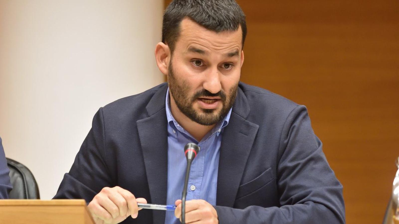 El conseller d'Educació, Vicent Marzà, en la seua compareixença a les Corts
