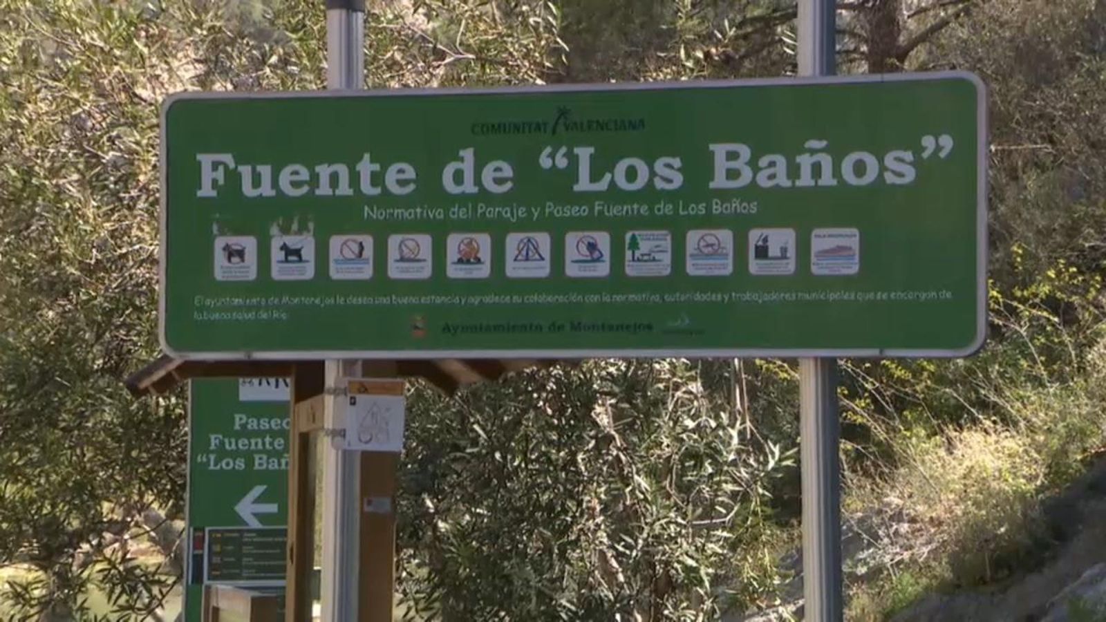 Entrada a la font de Los Baños