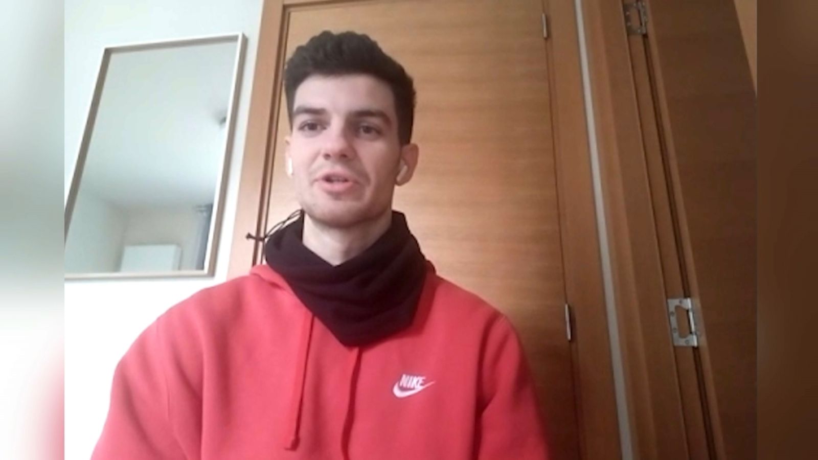 El testimoni de Javier un dels confinats a un estadi de Brussel·les per l'atemptat islamista