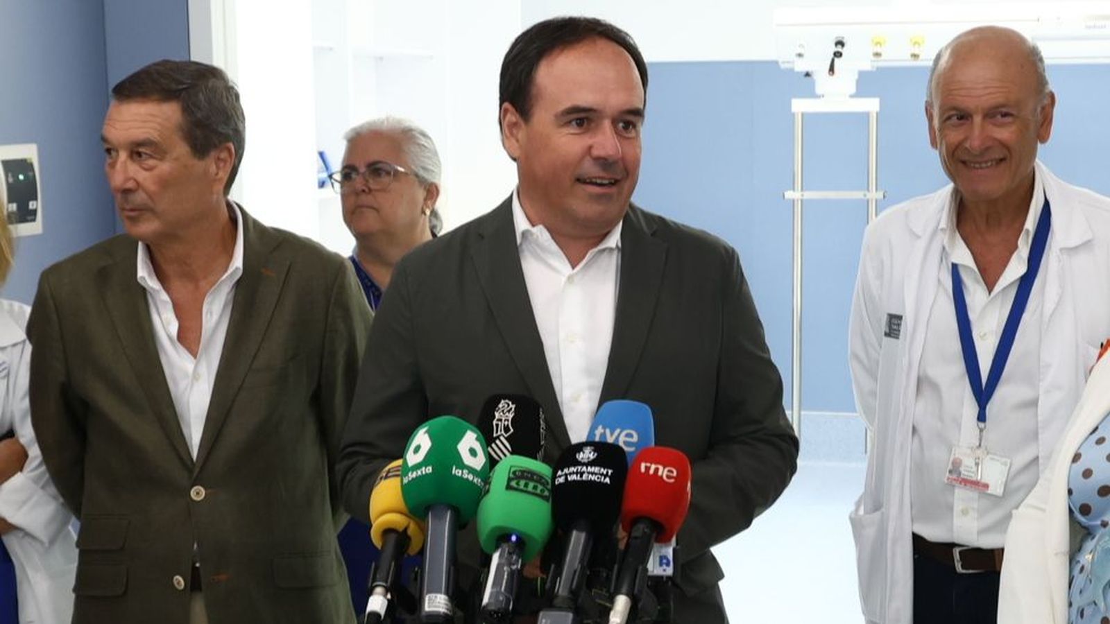 El president Pérez Llorca, este dimecres durant la visita al Peset