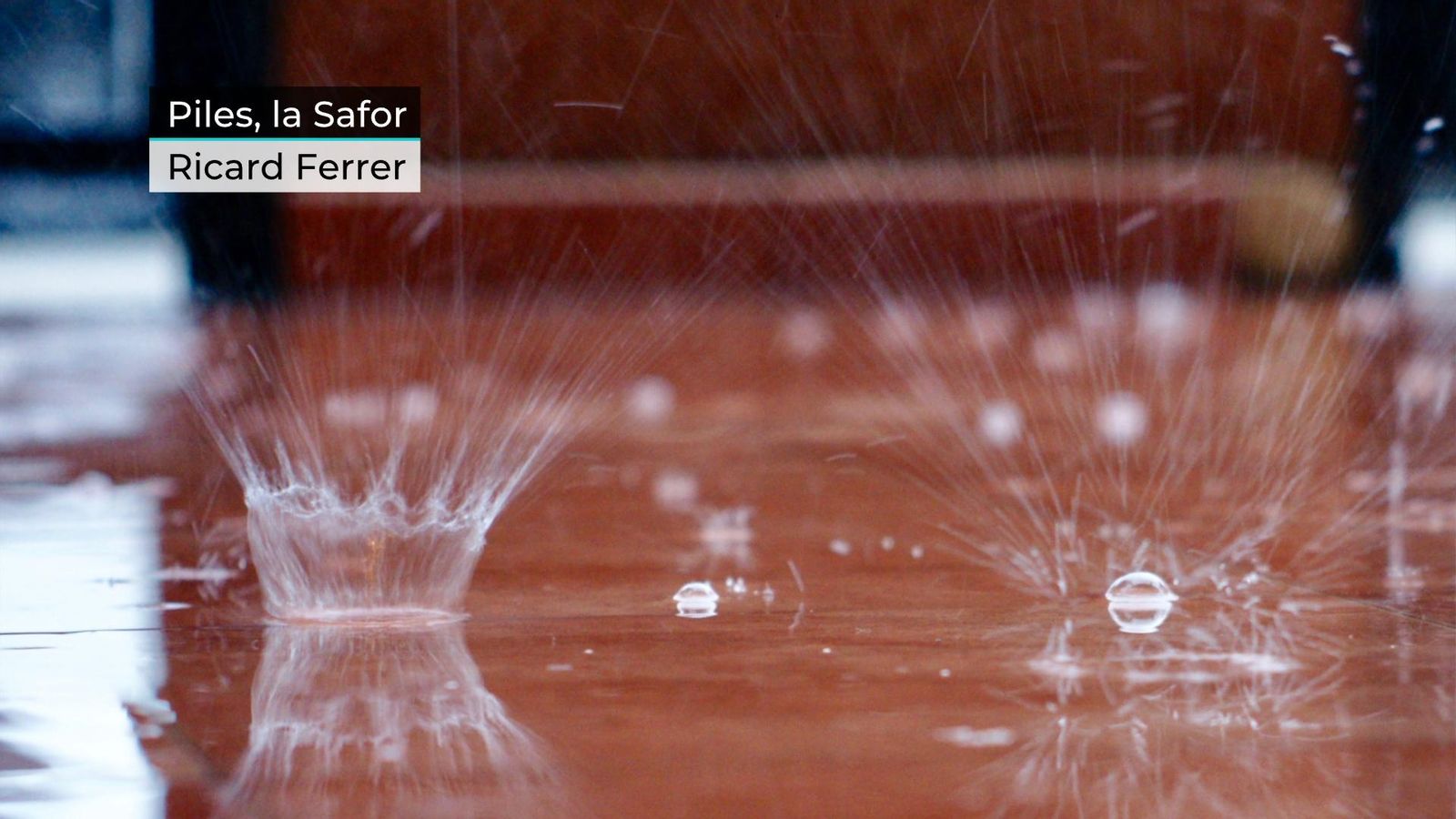 Dijous de pluges generals i generoses, amb rècord a l'aeroport de Manises