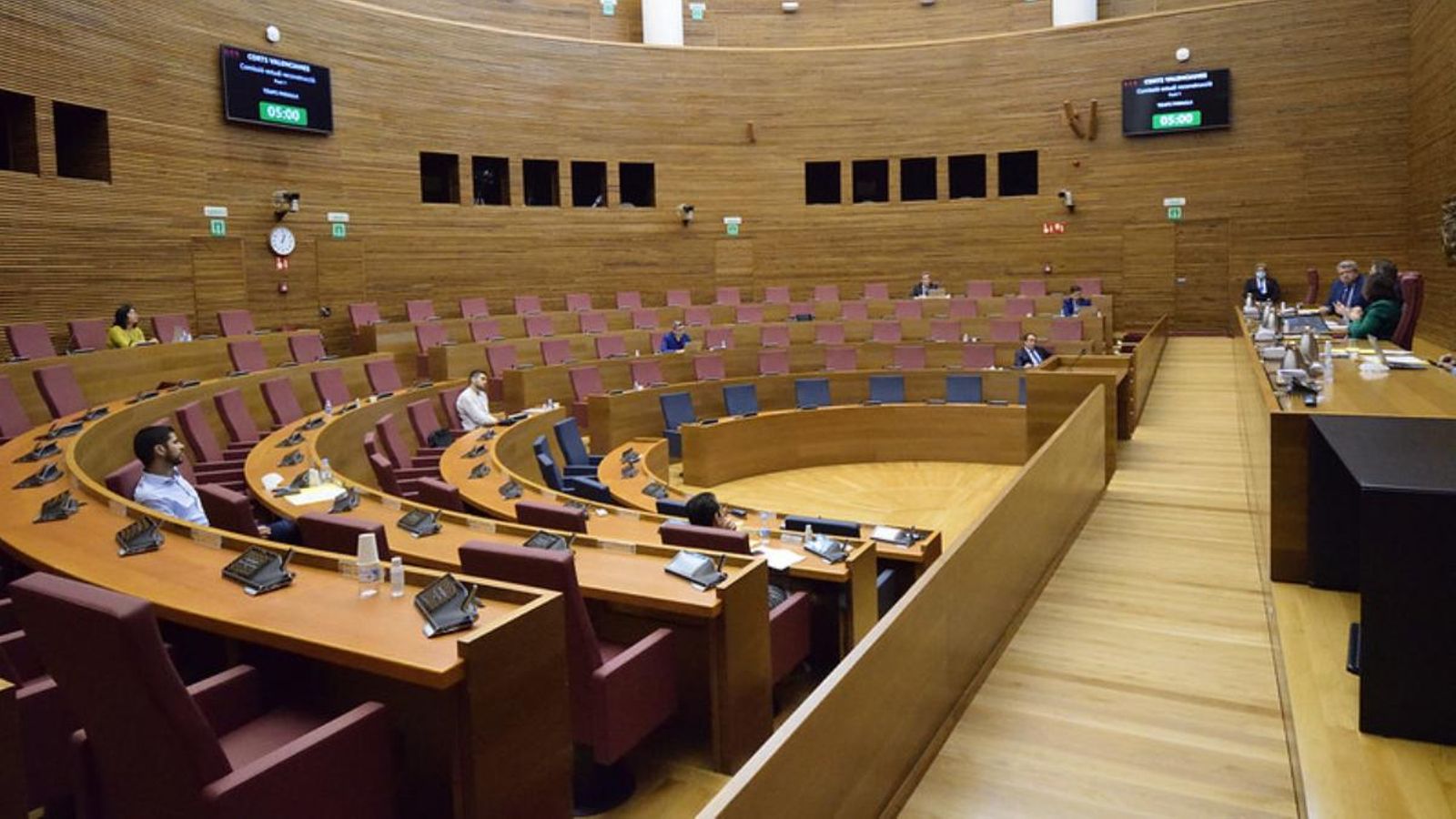 Reunió de la comissió de reconstrucció de la Comunitat Valenciana celebrada el passat dilluns a l'hemicicle