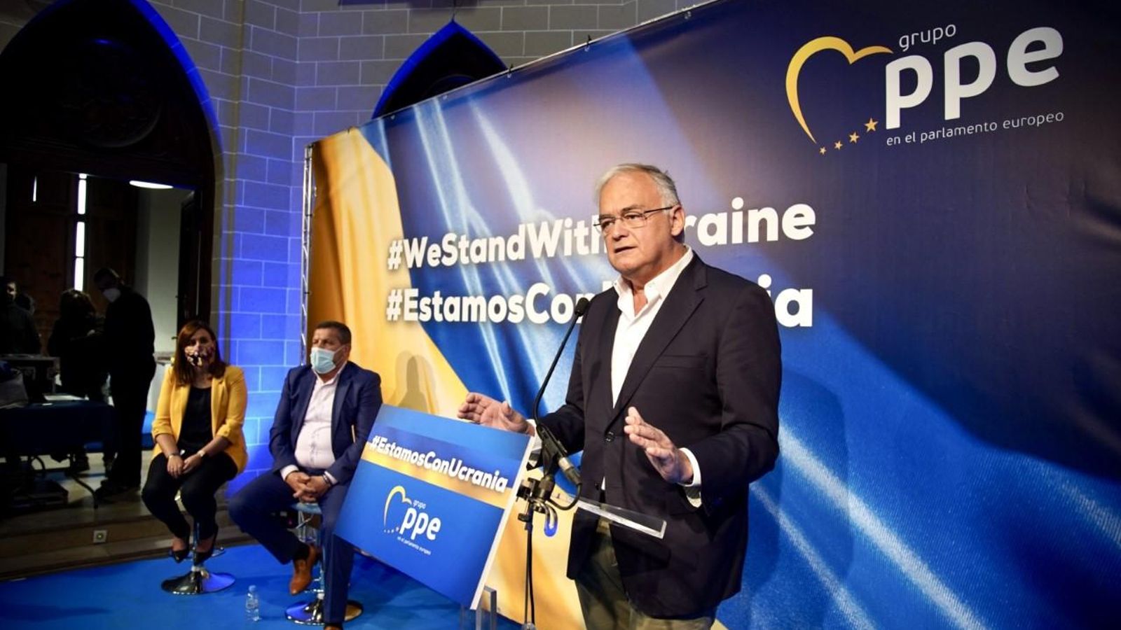 El vicepresident del Partit Popular Europeu, Esteban González Pons, en l'acte celebrat aquest diumenge a favor d'Ucraïna