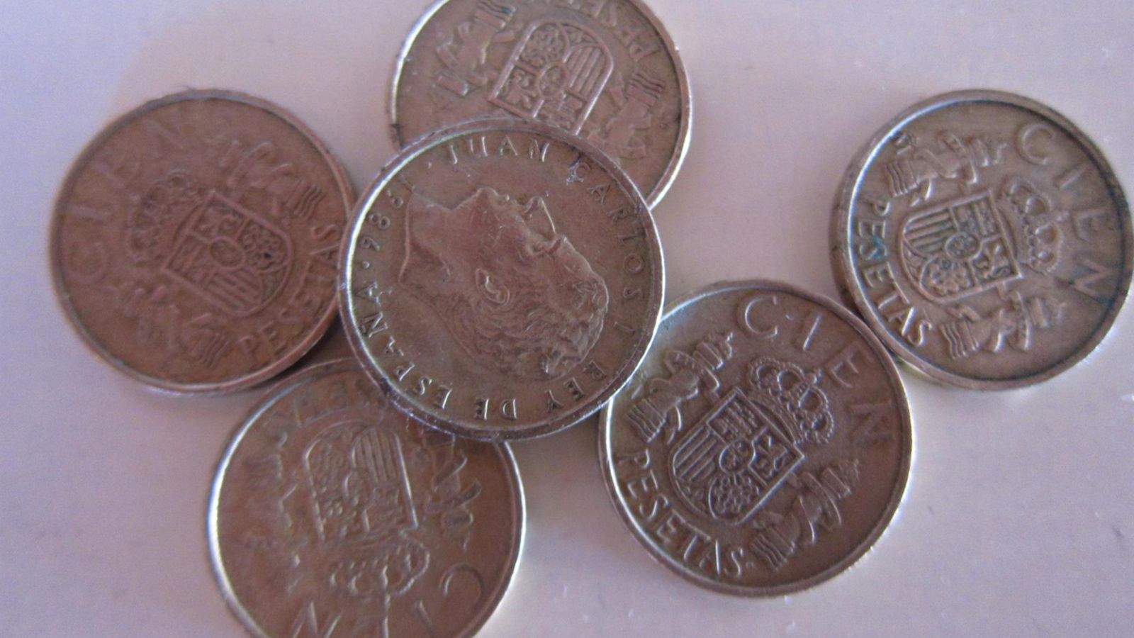 Canviem bitllets, però no monedes