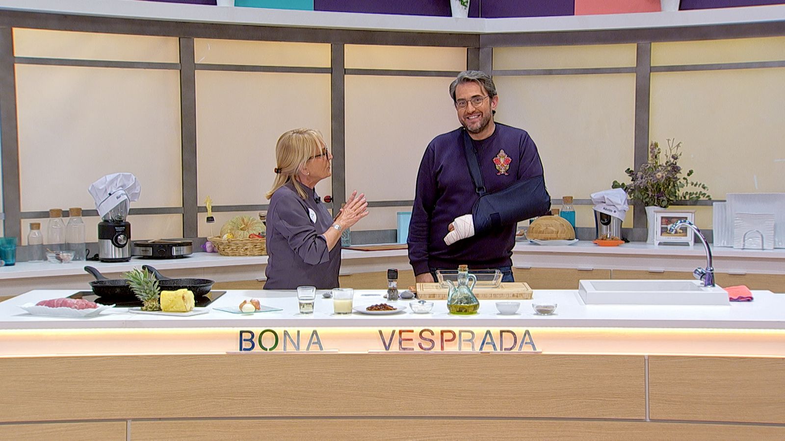 26.04.2021 | Cuinem rellom de porc amb pinya