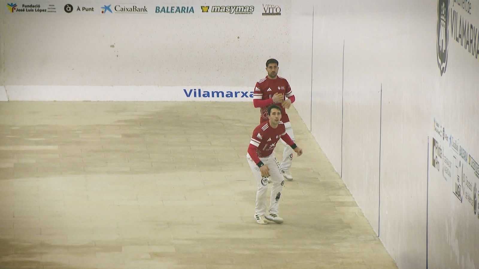 Triple empat en el lideratge de la lliga d'escala i corda