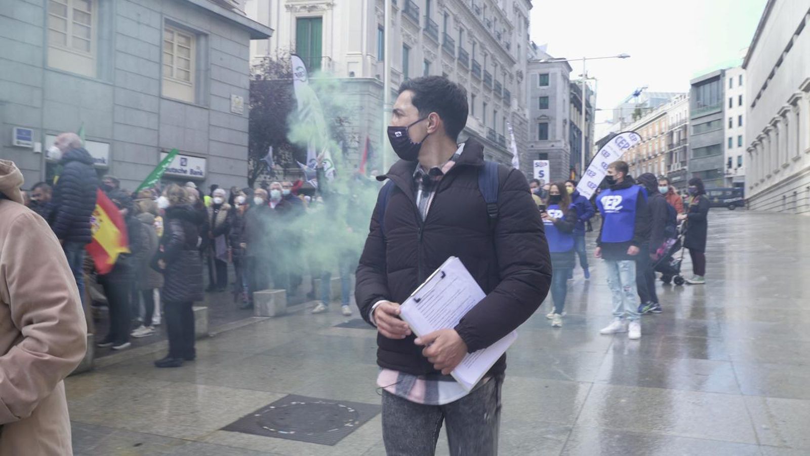 La proposta de llei de seguretat ciutadana no contenta ni la majoria de la policia ni els agents socials, encara que per motius diferents La proposta de llei de seguretat ciutadana no contenta ni la majoria de la policia ni els agents socials, encara que per motius diferents
