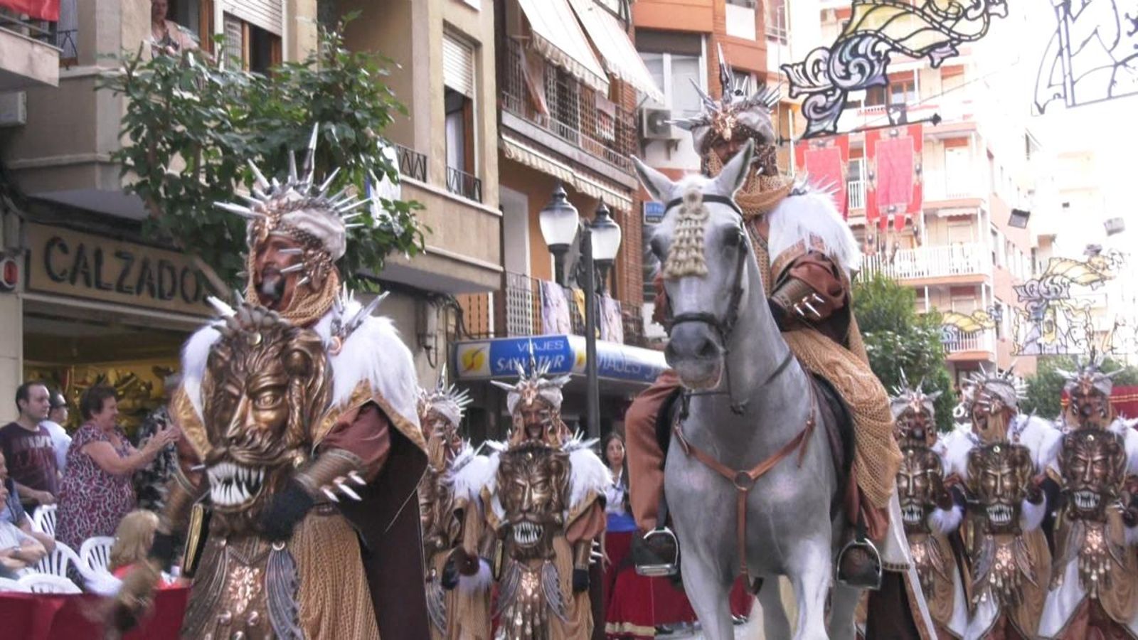 Els Moros i Cristians reivindiquen tornar