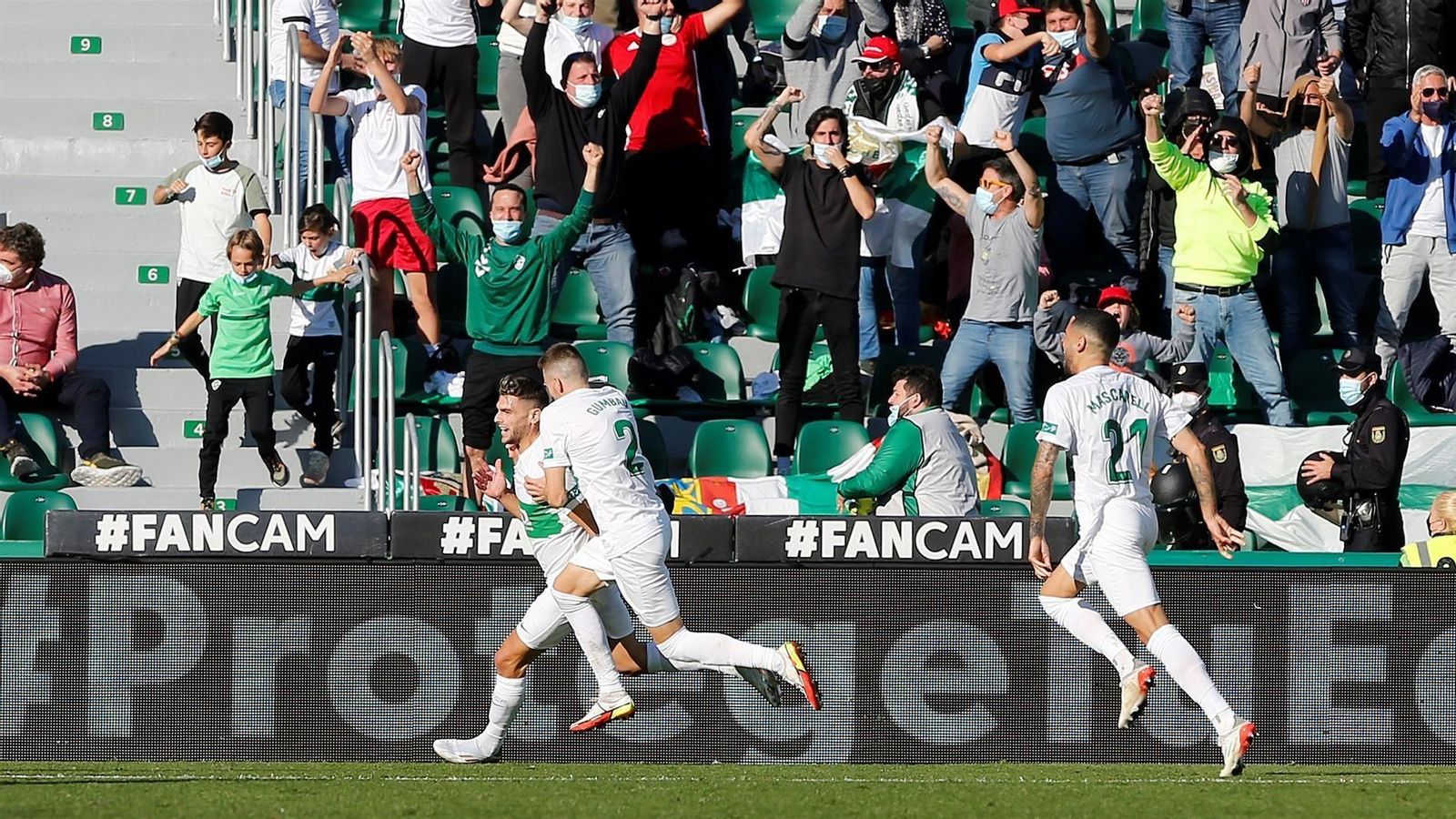 Boyé celebra el gol