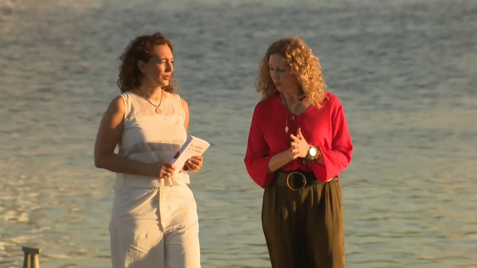 L'autora amb una de les protagonistes