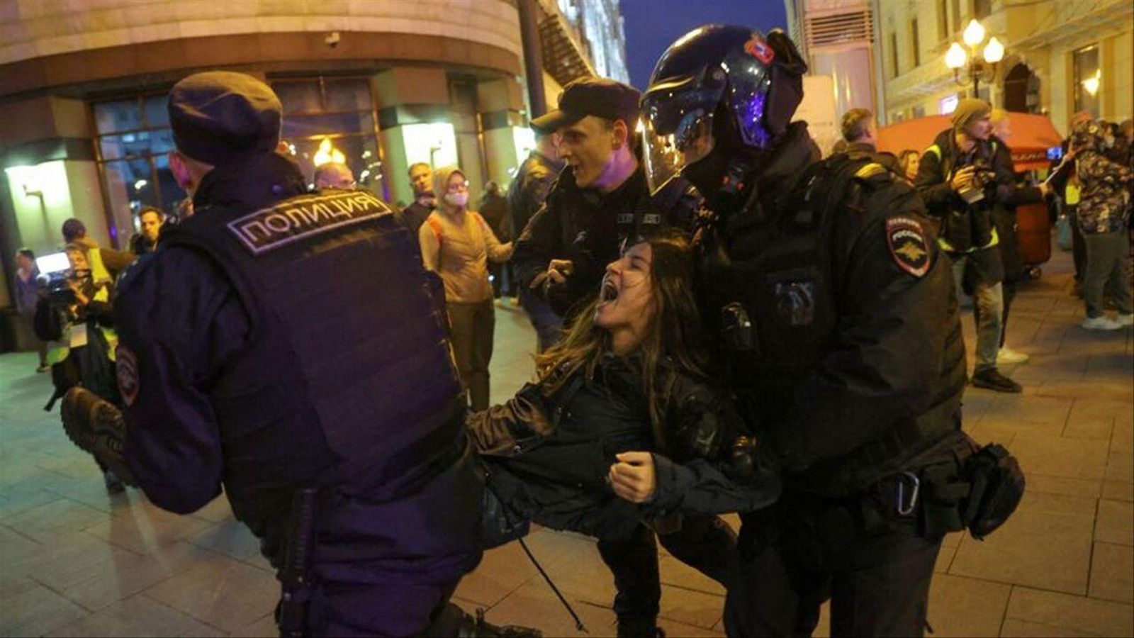 Més d'un miler de persones detingudes en protestes a Rússia contra la mobilització militar