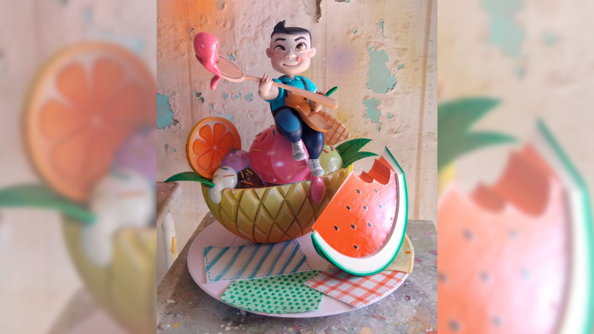 Foguera infantil carrer Sant Vicent Foguera infantil carrer Sant Vicent