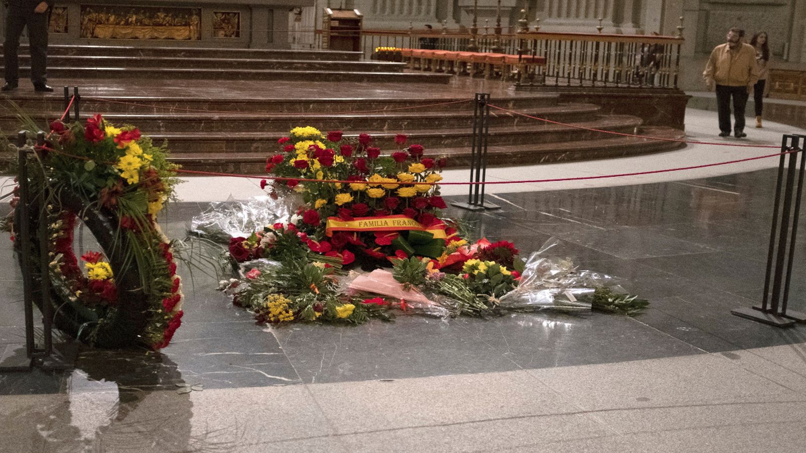 El Constitucional rebutja paralitzar l\'exhumació de Franco