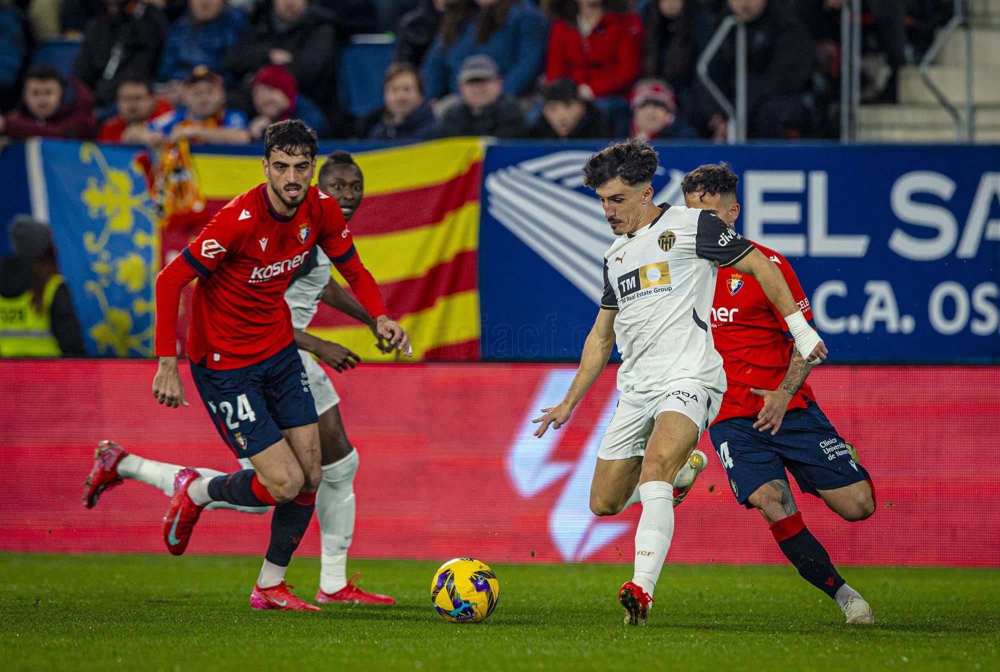 Diego López fa un xut en el partit al Sadar de la passada temporada Diego López fa un xut en el partit al Sadar de la passada temporada