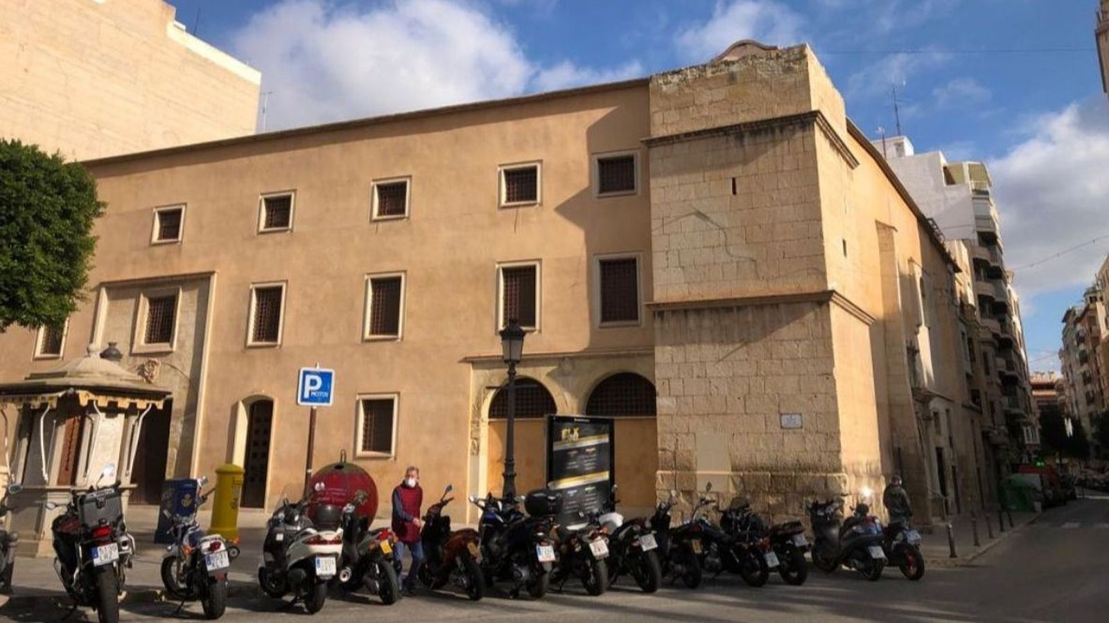 Imatge d'arxiu de l'antic convent de les Clarisses