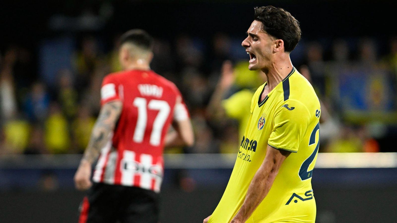 Sergi Cardona es lamenta després d'una acció errada