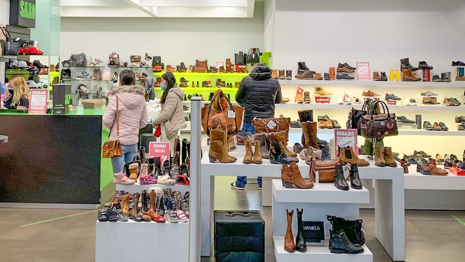 El comerç ha sigut el sector més dinàmic a l'abril