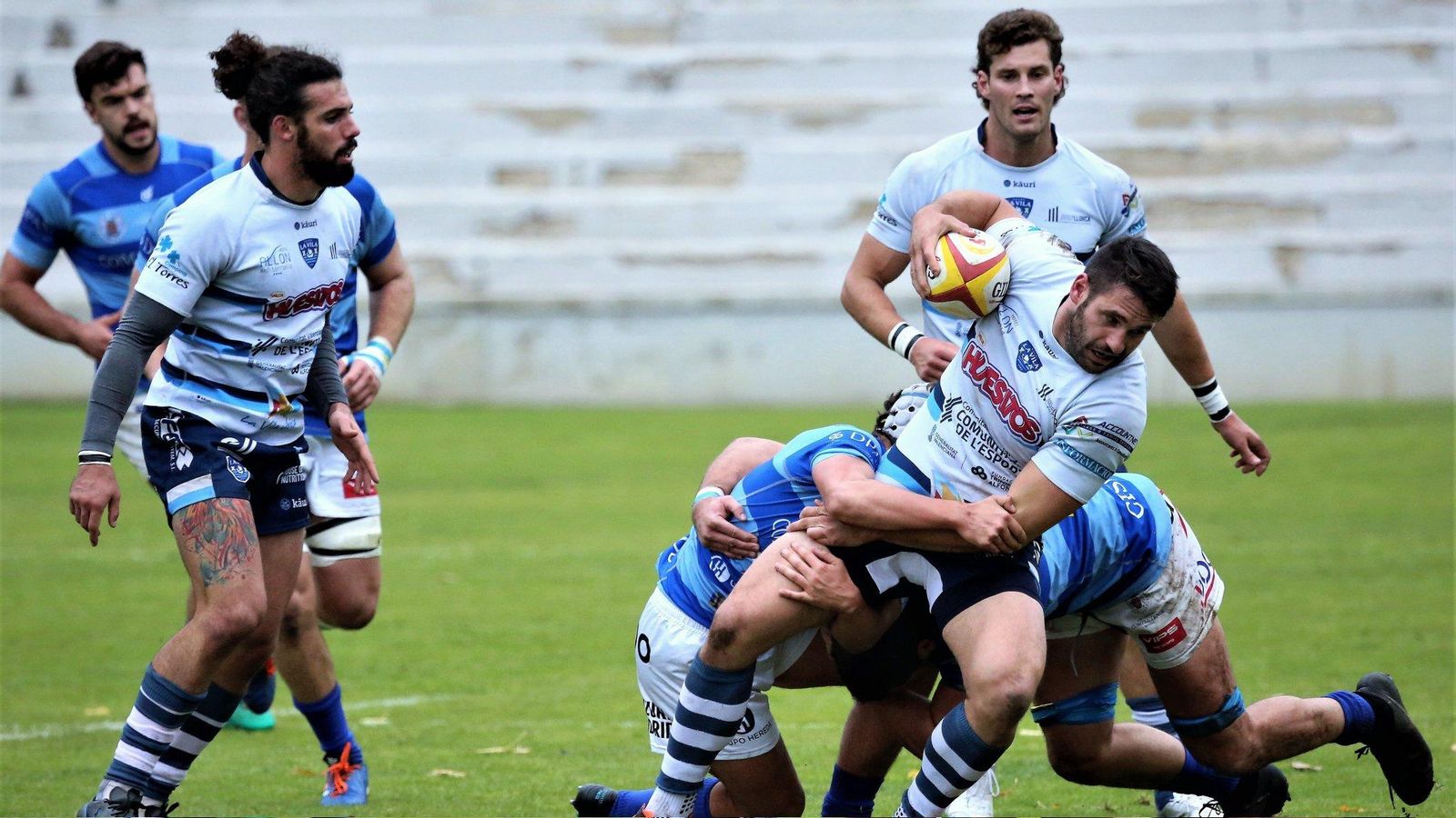 Un jugador de la Vila, en acció