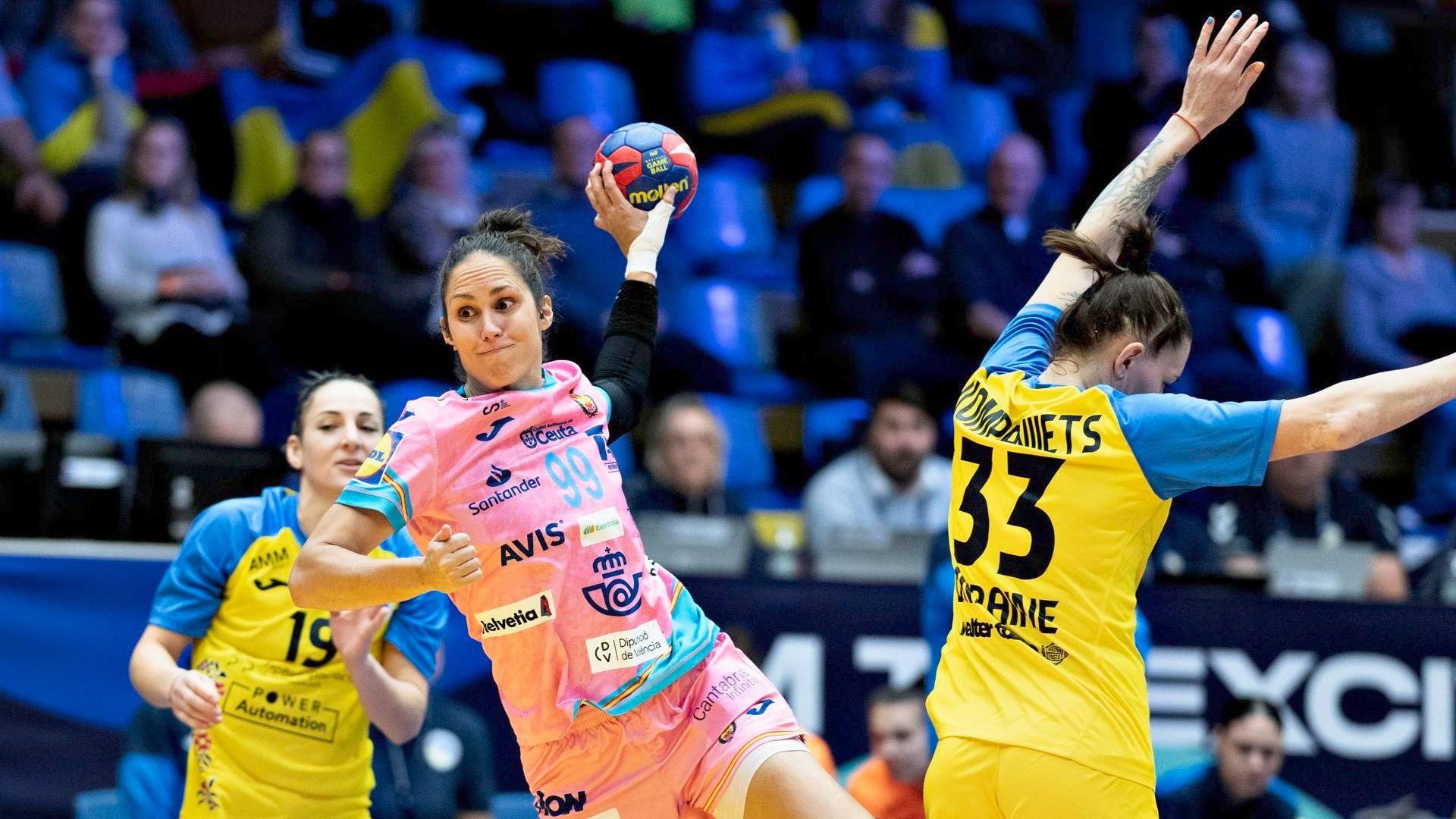 Mireya Gonzalez, en una acció del partit Mireya Gonzalez, en una acció del partit