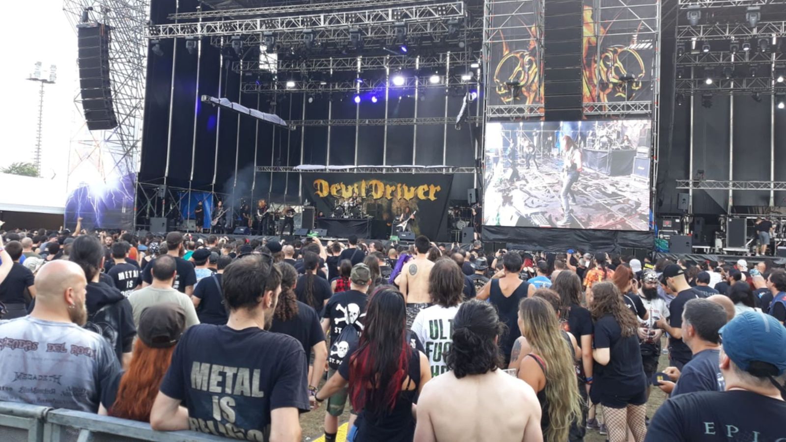 50.000 amants del heavy metal participen en el Leyendas del Rock de Villena