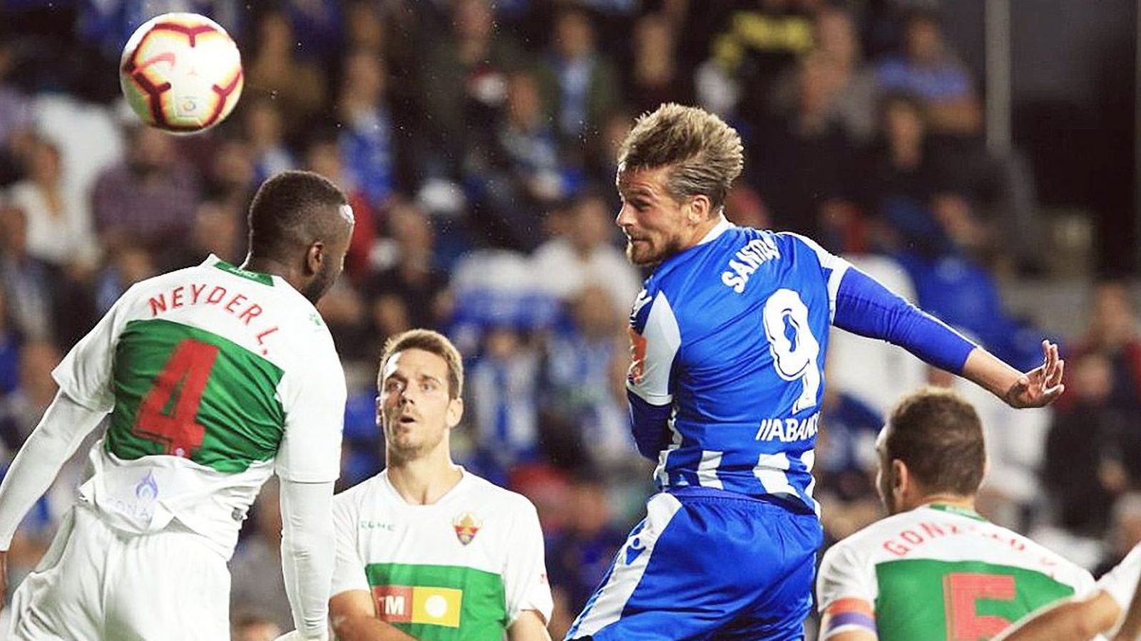 La defensa de l’Elx no pot parar el Deportivo