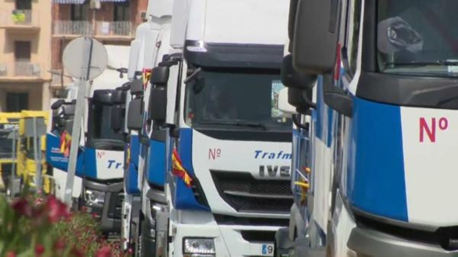 Més de 600 camions han desfilat aquest matí pel centre de València.