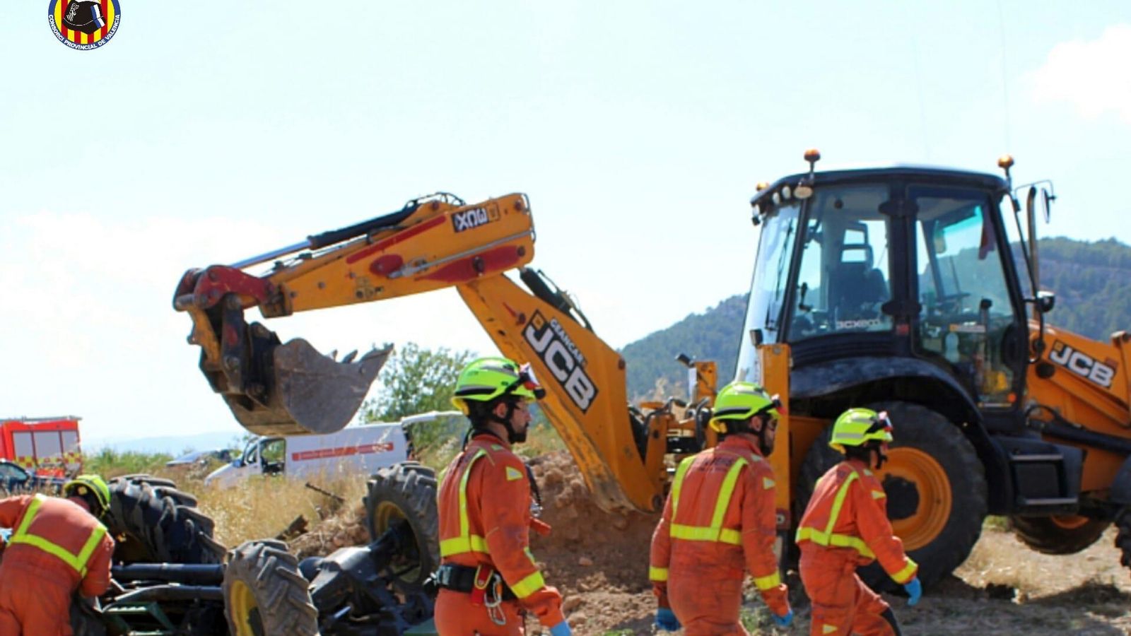 Mor un home a Alpuente en bolcar el seu tractor