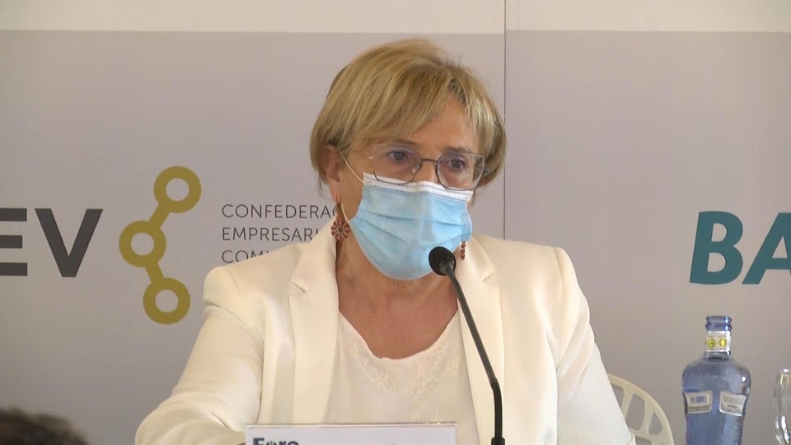 La consellera de Sanitat Universal durant la seua intervenció, aquest dijous, en el Foro Alicante