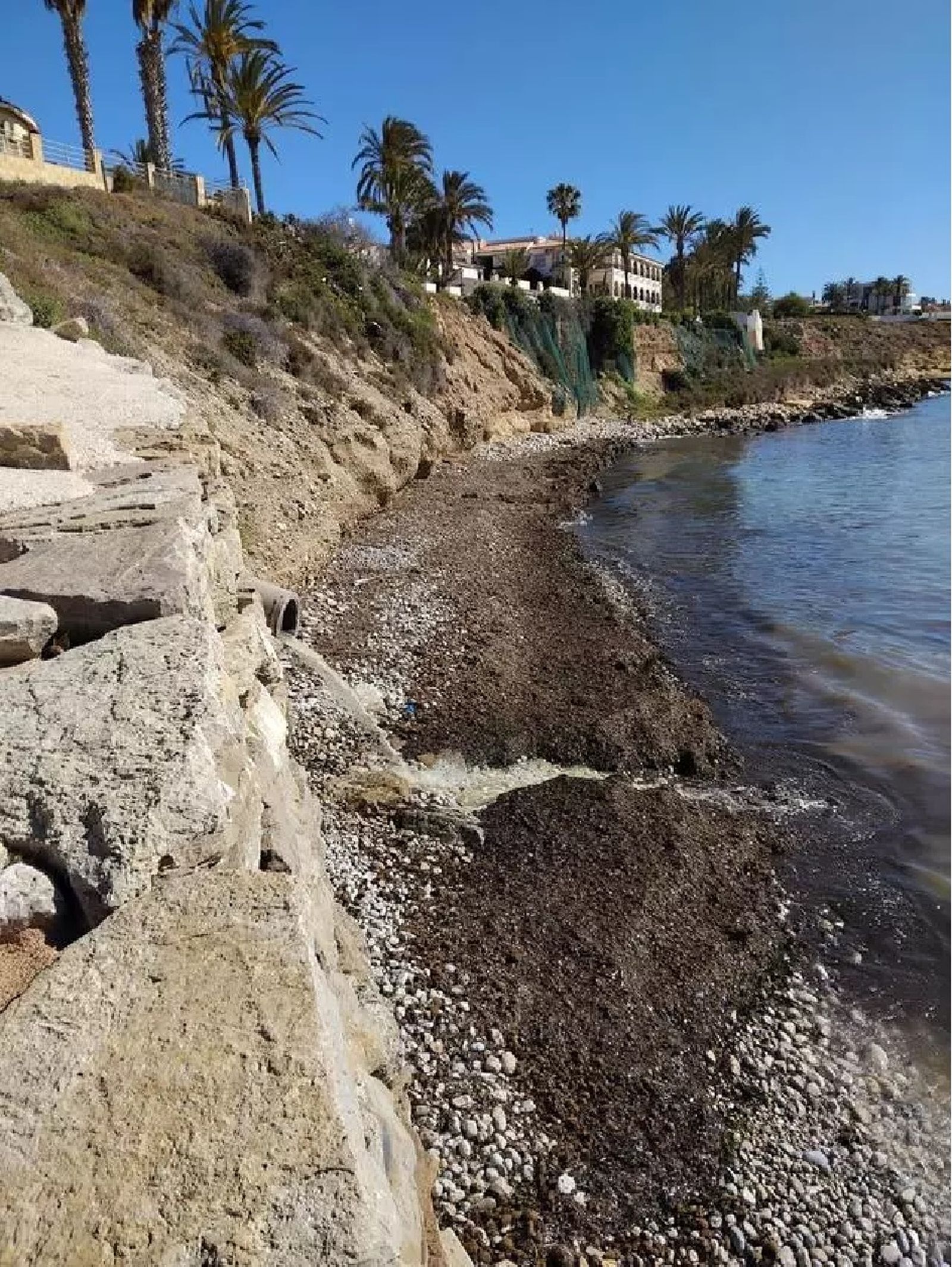 Vessament directe per trencament en lesobres EBAr en la Platja de l'Almadrava del Campello
