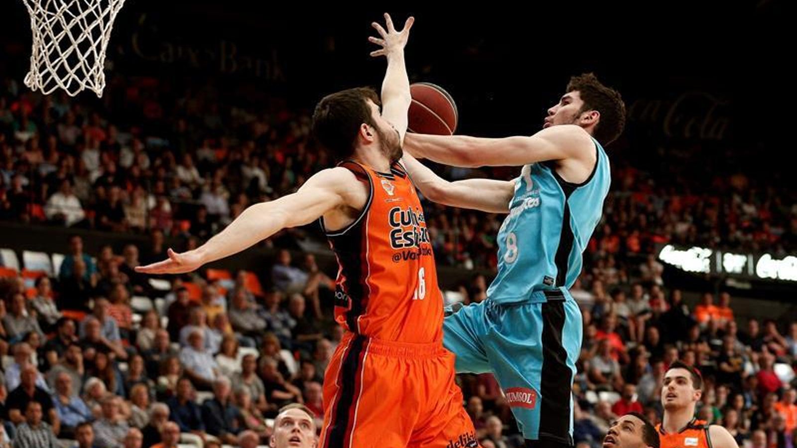 El València ha fet una demostració de força davant de l'Estudiantes