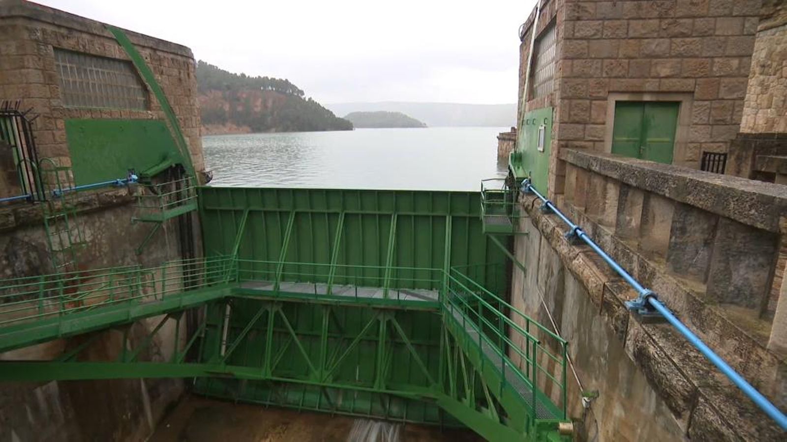 Les pluges han resultat molt beneficioses per als pantans valencians, cada vegada són més els que desaigüen