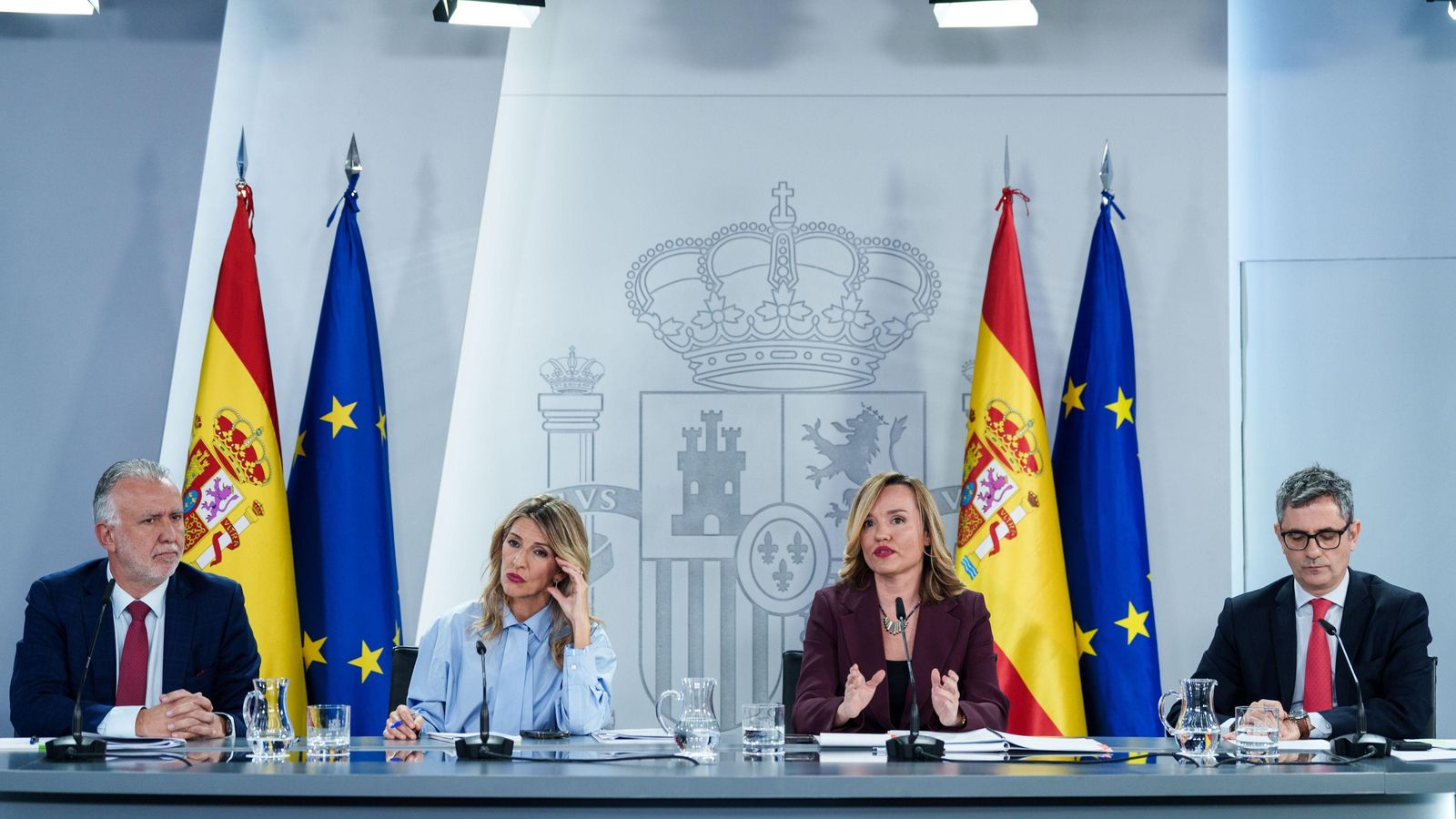 Els ministres Ángel Víctor Torres, Yolanda Díaz, Pilar Alegría i Félix Bolaños, després del Consell de Ministres
