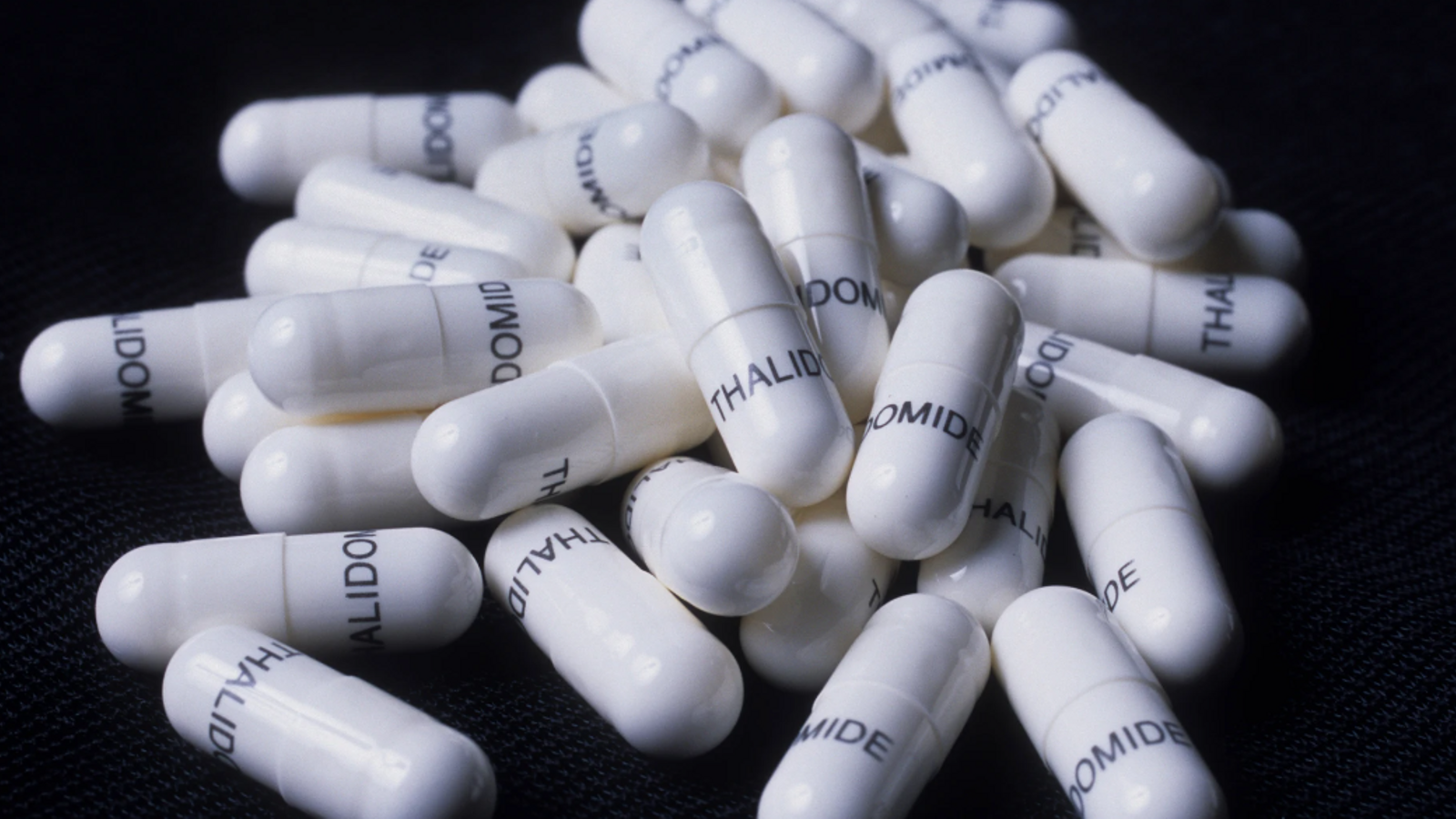 Talidomida, el fàrmac prohibit fa 60 anys que torna a usar-se per al mieloma múltiple
