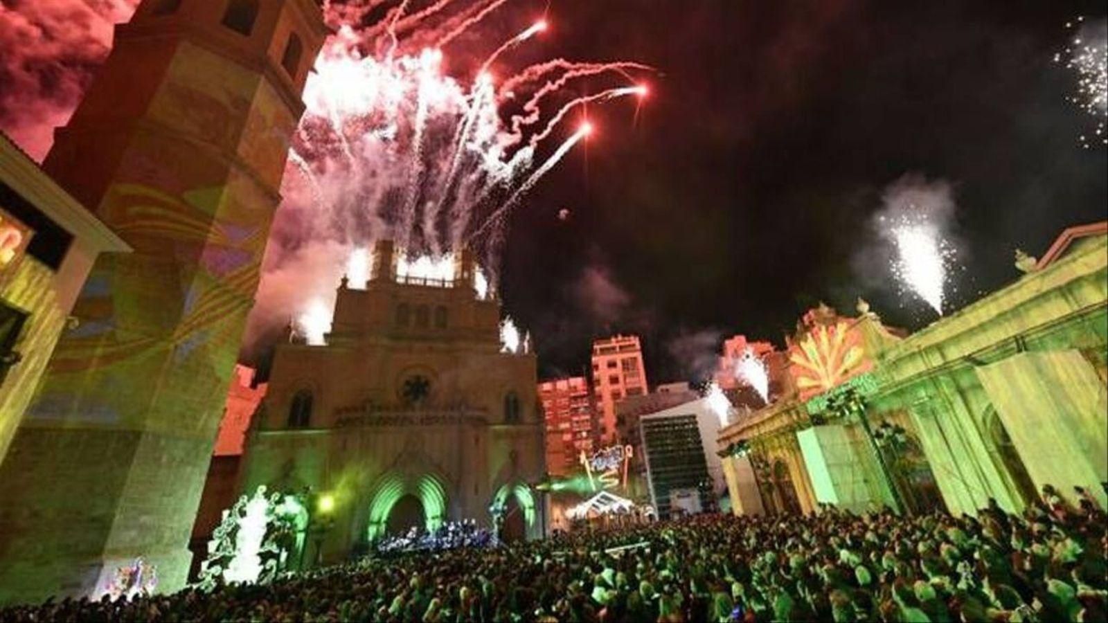 El Magdalena Vítol tanca les festes de Castelló en la plaça Major de la ciutat