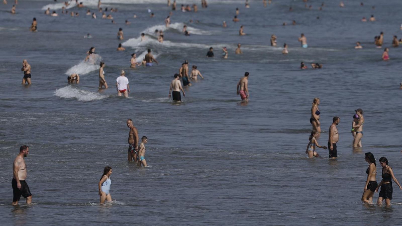 En imatge, la platja de la Malva-rosa l'últim cap de setmana d'agost