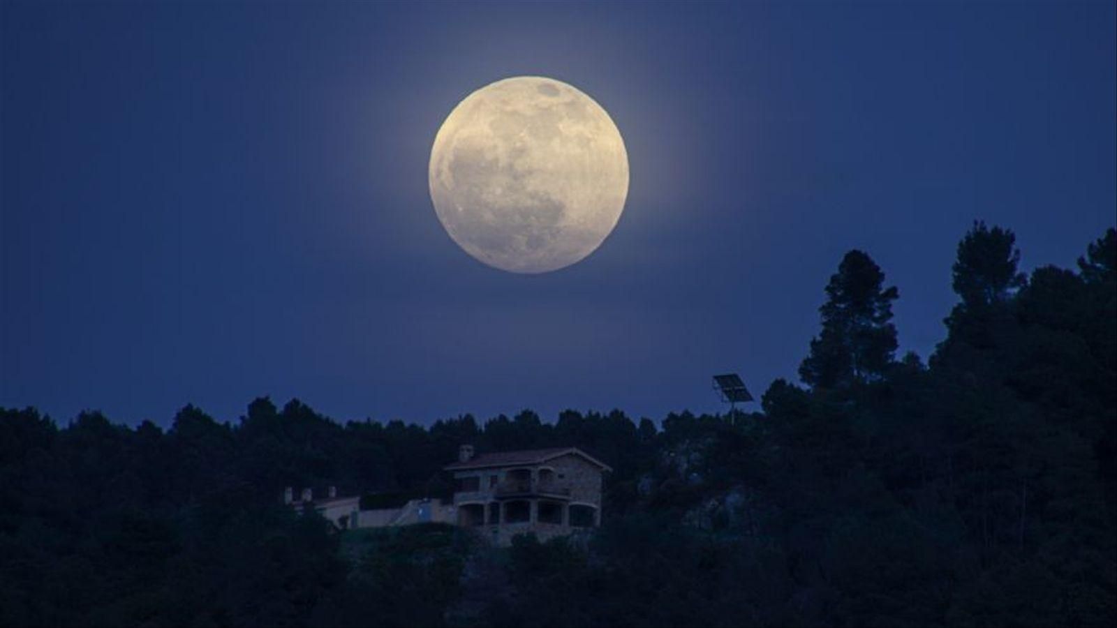 LLUNA PLENA A BOCAIRENT