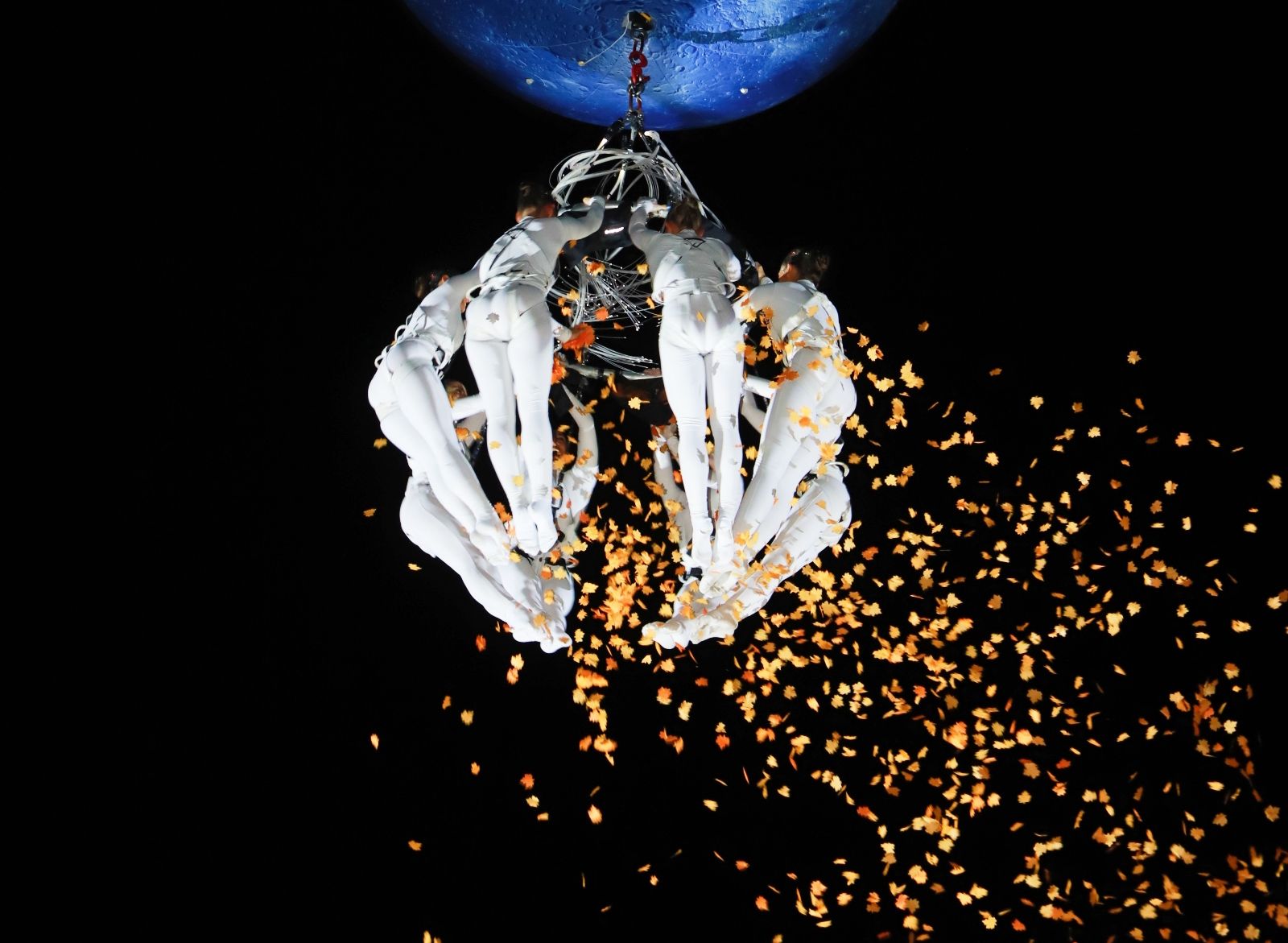 L'acte va incloure focs d'artifici i un espectacle de ballet aeri i acrobàcies