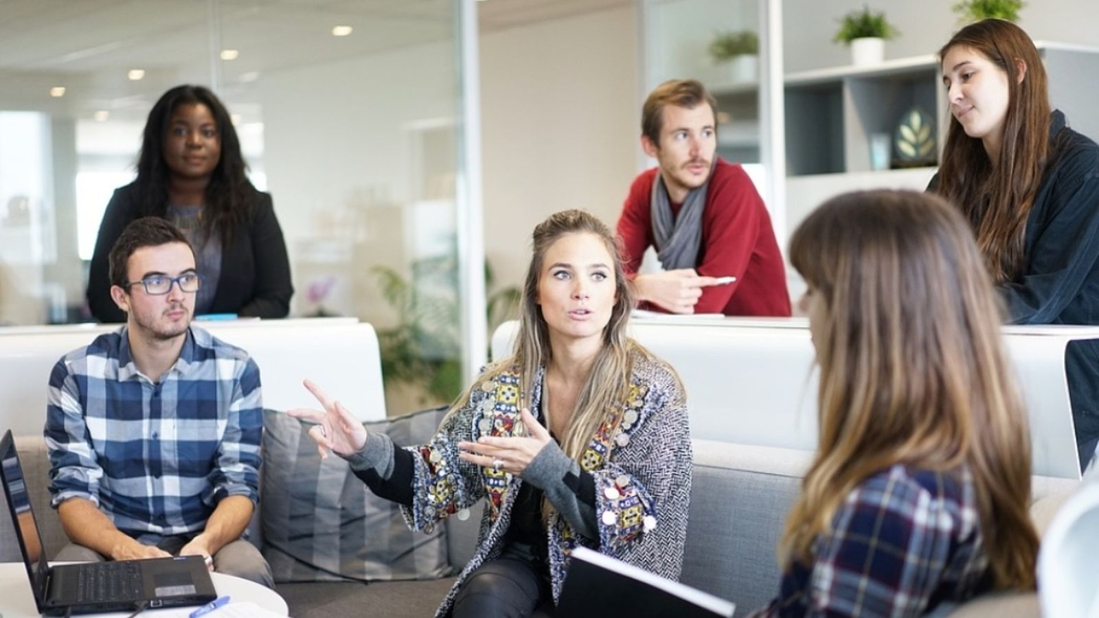 Només un 34,9% de la població de 16 i 34 anys viu independent de la casa del pare o la mare