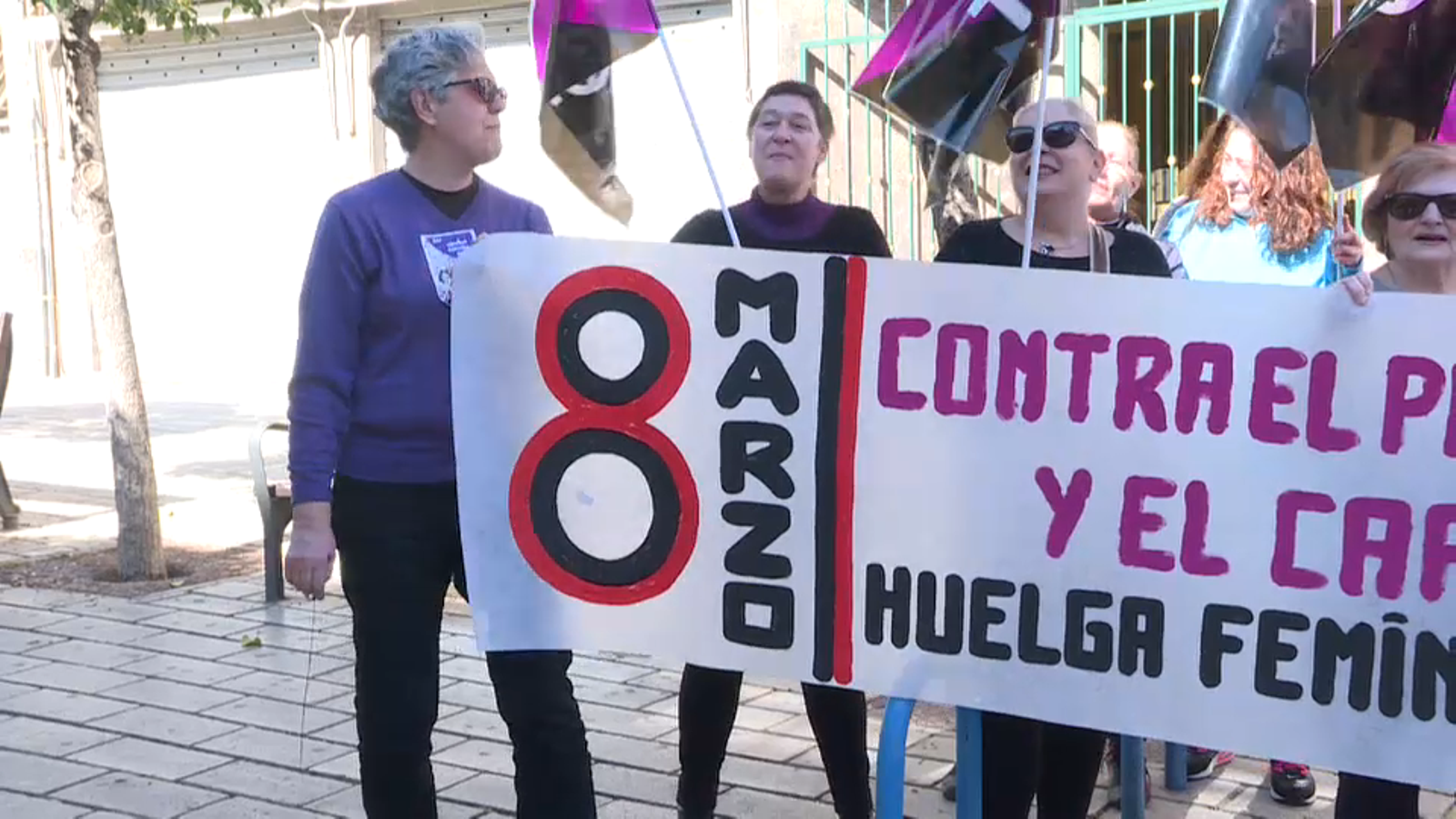 VÍDEO | Vaga simbòlica a Alacant pel 8M