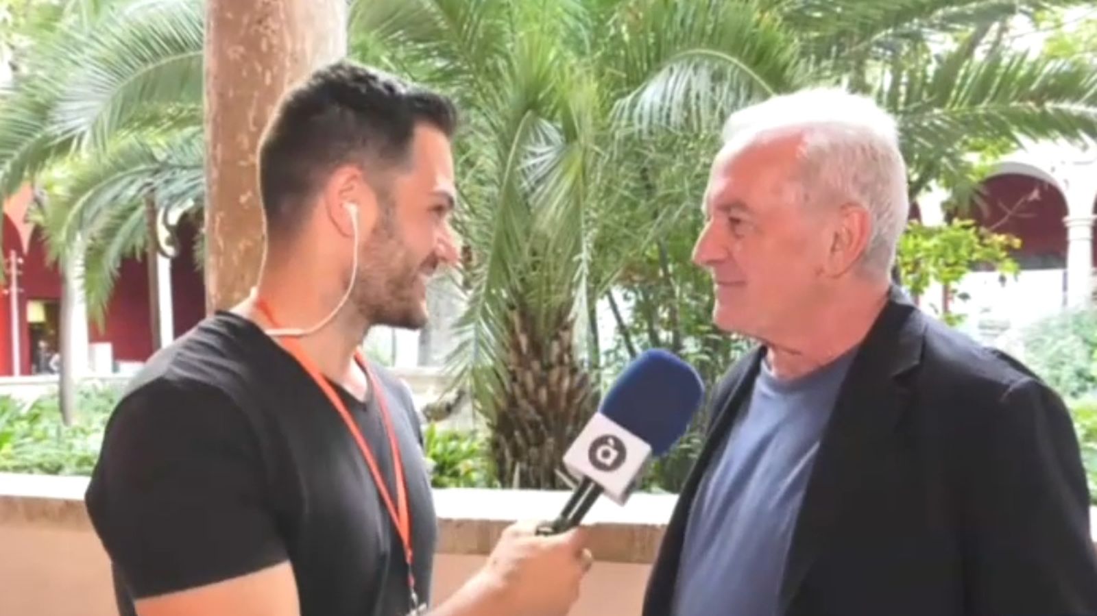 Patricio Ortiz entrevista Víctor Manuel